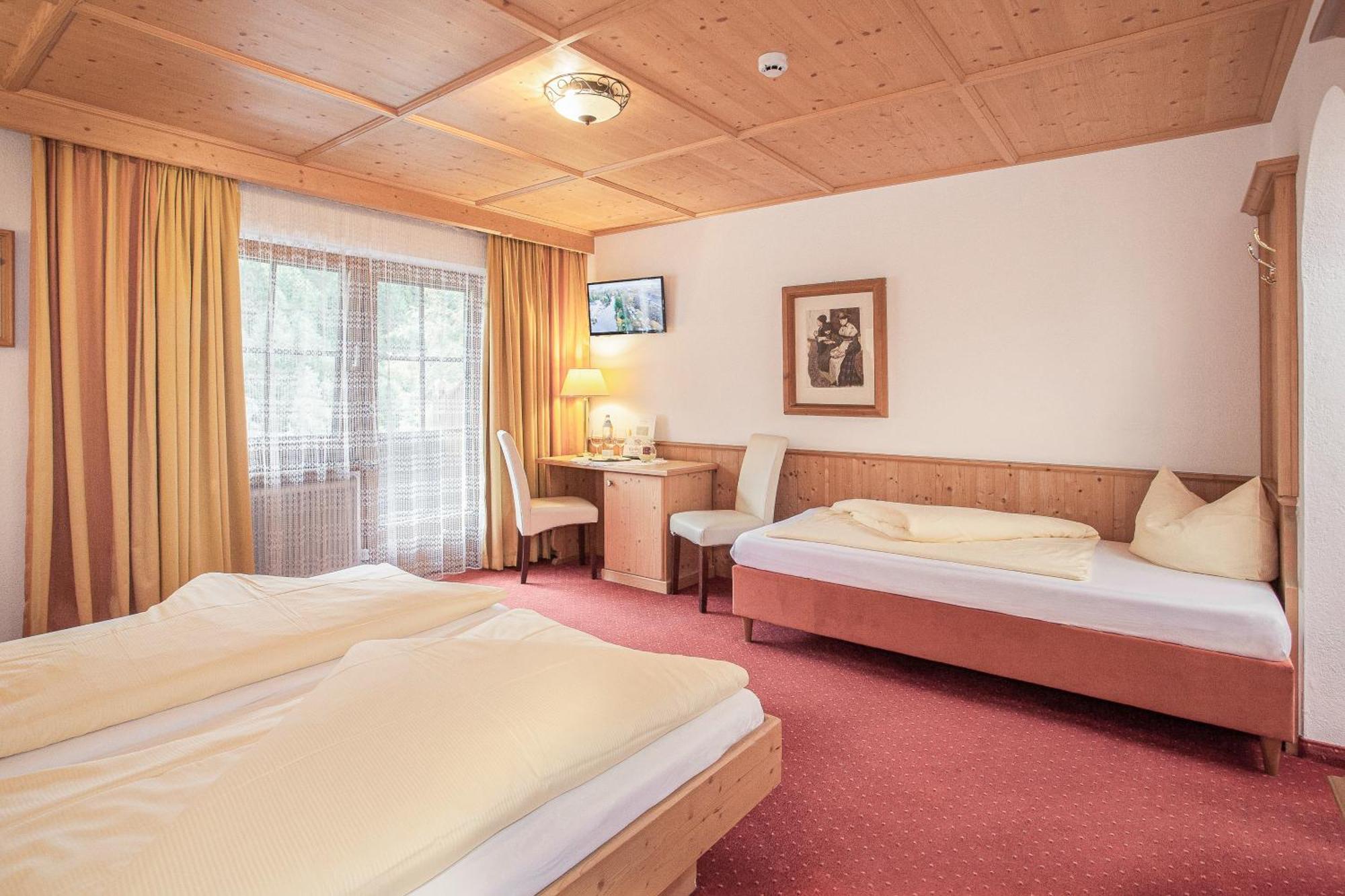 Alpenhotel Tirolerhof Gerlos Pokoj fotografie
